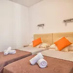 Corbeta Apartamento *